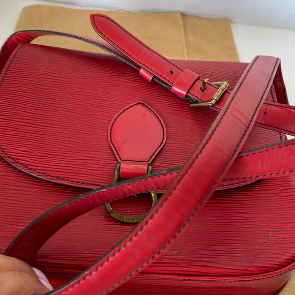 ❌🔥SALE❌PRICE DROP ❌AUTHENTIC Louis Vuitton Epi Saint Cloud /Crossbody Ba… - Picture 11 of 17